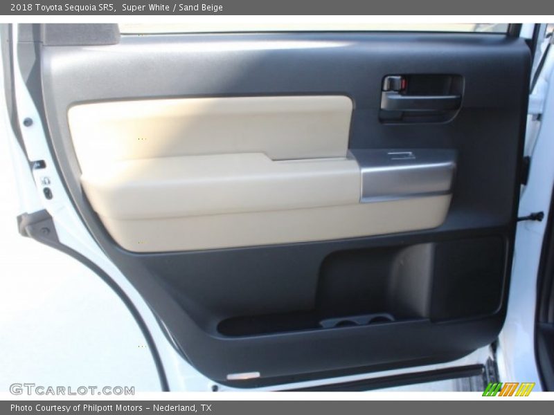 Super White / Sand Beige 2018 Toyota Sequoia SR5
