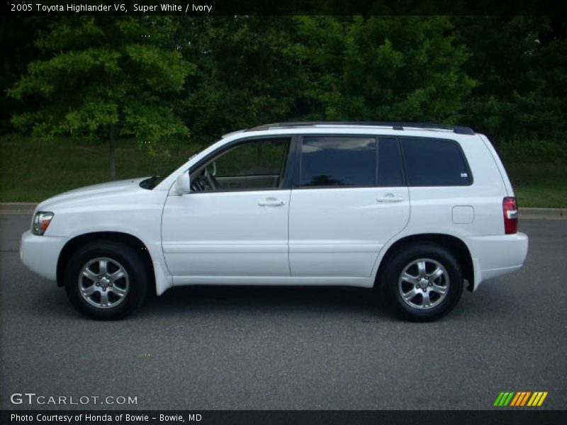 Super White / Ivory 2005 Toyota Highlander V6