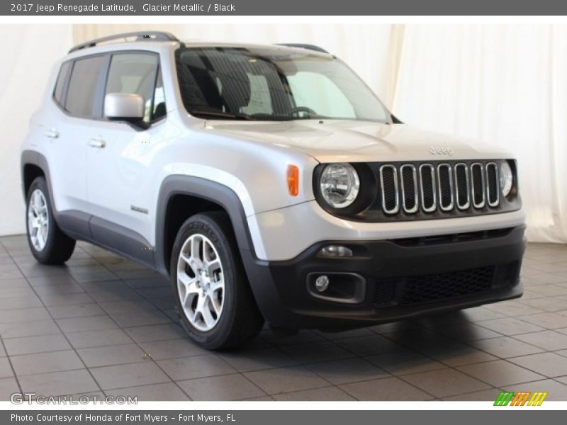 Glacier Metallic / Black 2017 Jeep Renegade Latitude