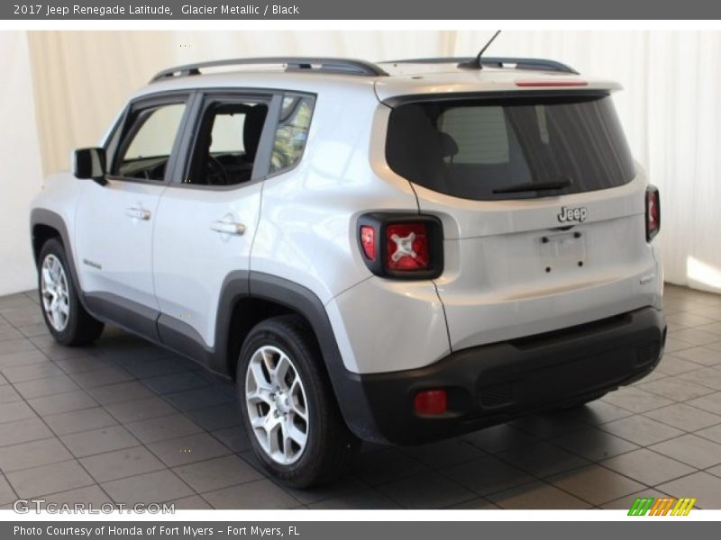 Glacier Metallic / Black 2017 Jeep Renegade Latitude