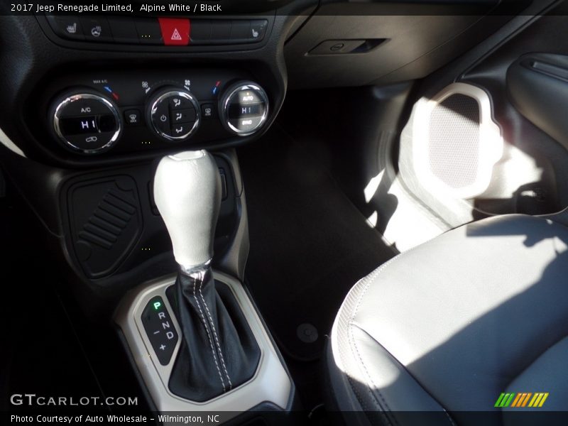 Alpine White / Black 2017 Jeep Renegade Limited