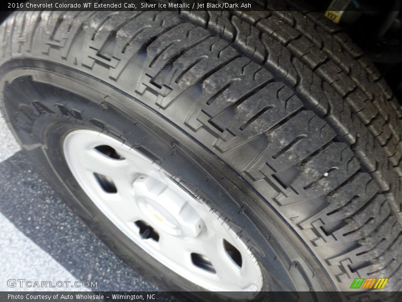 Silver Ice Metallic / Jet Black/Dark Ash 2016 Chevrolet Colorado WT Extended Cab