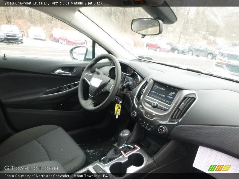 Arctic Blue Metallic / Jet Black 2018 Chevrolet Cruze LT