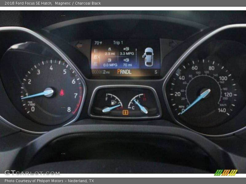 Magnetic / Charcoal Black 2018 Ford Focus SE Hatch