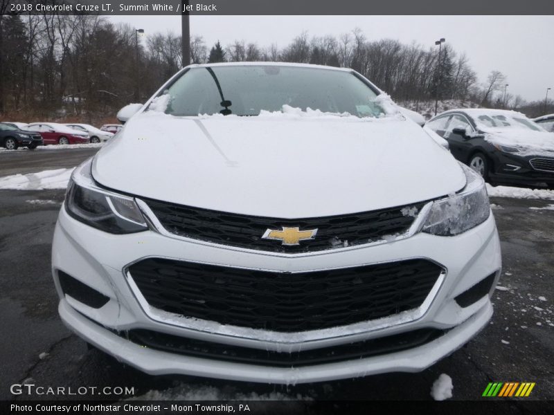 Summit White / Jet Black 2018 Chevrolet Cruze LT