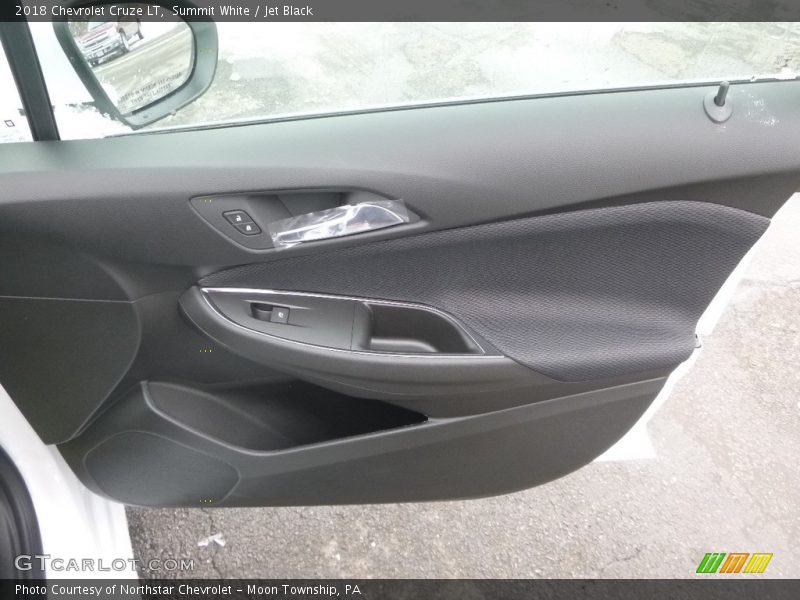 Summit White / Jet Black 2018 Chevrolet Cruze LT