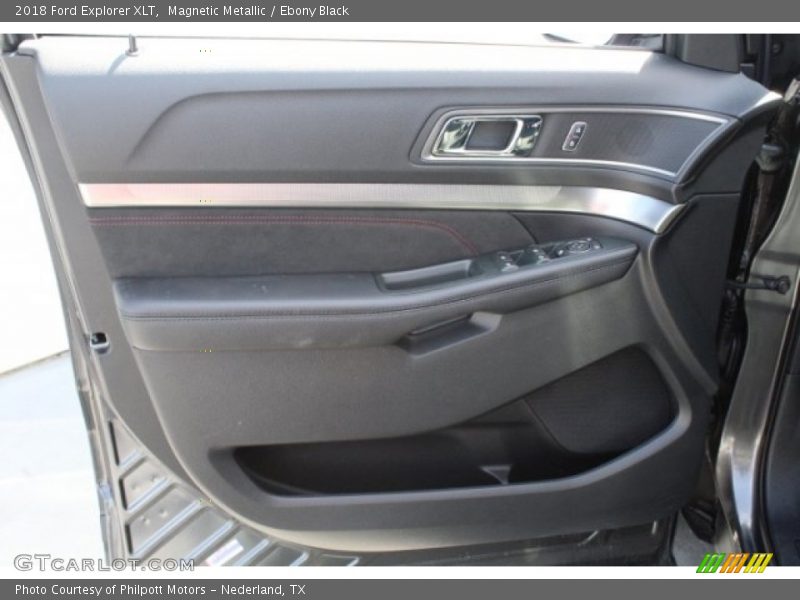 Magnetic Metallic / Ebony Black 2018 Ford Explorer XLT