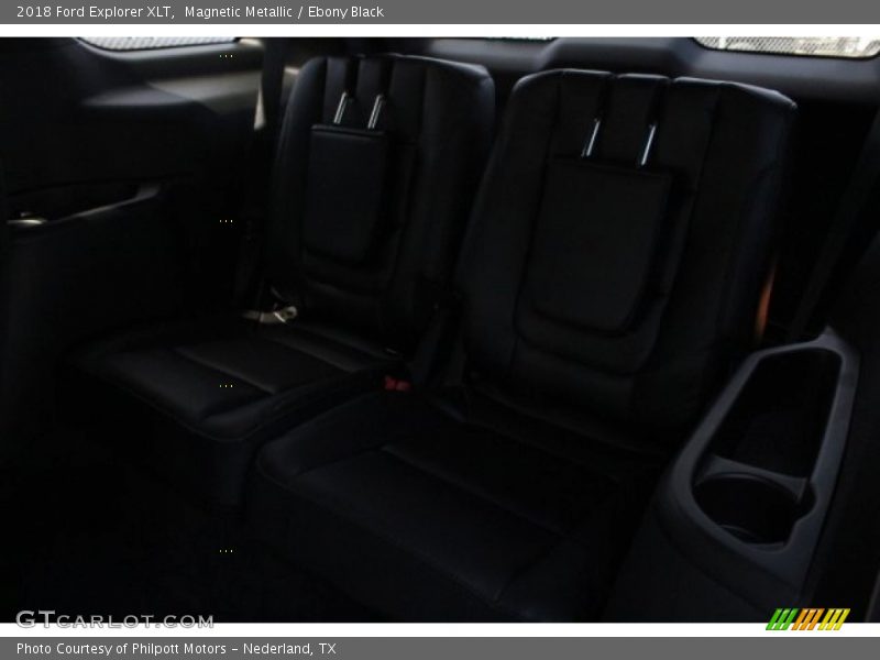 Magnetic Metallic / Ebony Black 2018 Ford Explorer XLT