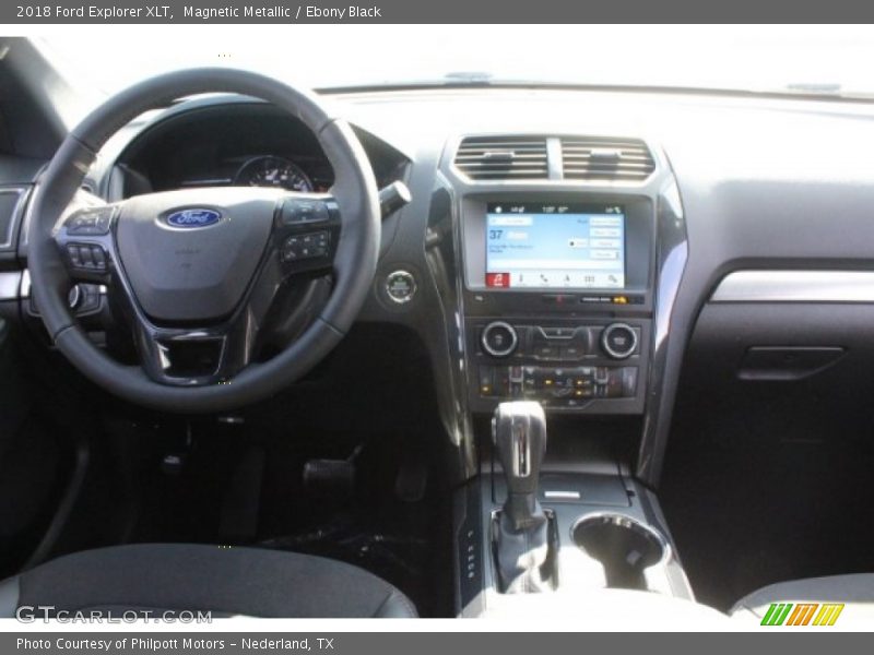 Magnetic Metallic / Ebony Black 2018 Ford Explorer XLT