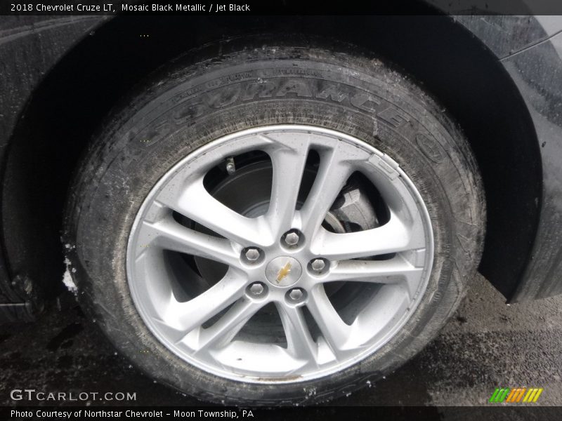 Mosaic Black Metallic / Jet Black 2018 Chevrolet Cruze LT