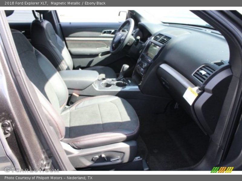 Magnetic Metallic / Ebony Black 2018 Ford Explorer XLT