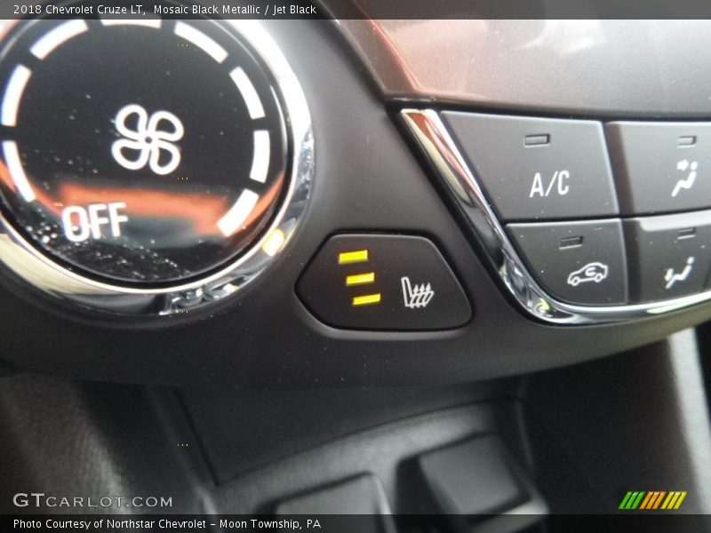 Mosaic Black Metallic / Jet Black 2018 Chevrolet Cruze LT