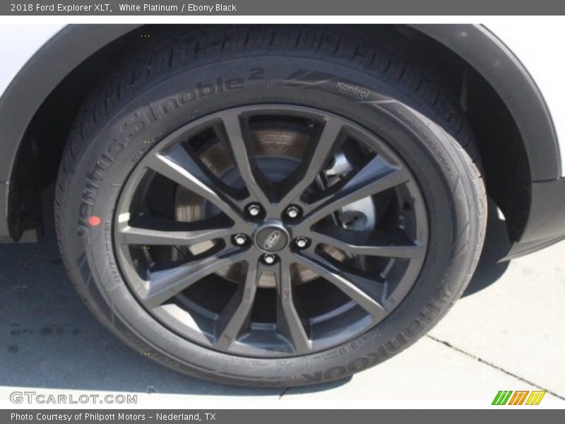 White Platinum / Ebony Black 2018 Ford Explorer XLT