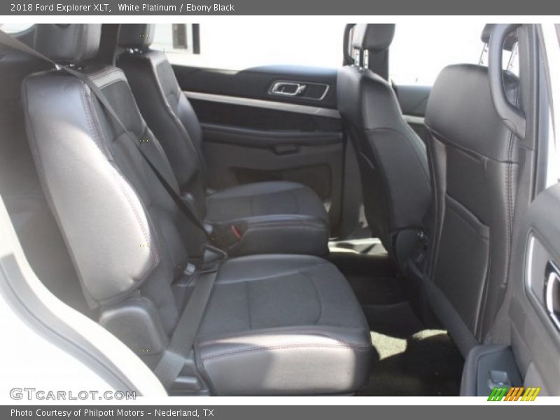 White Platinum / Ebony Black 2018 Ford Explorer XLT