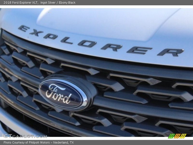 Ingot Silver / Ebony Black 2018 Ford Explorer XLT