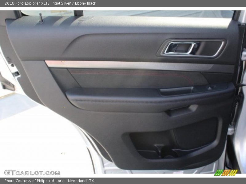 Ingot Silver / Ebony Black 2018 Ford Explorer XLT