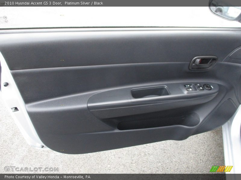 Platinum Silver / Black 2010 Hyundai Accent GS 3 Door