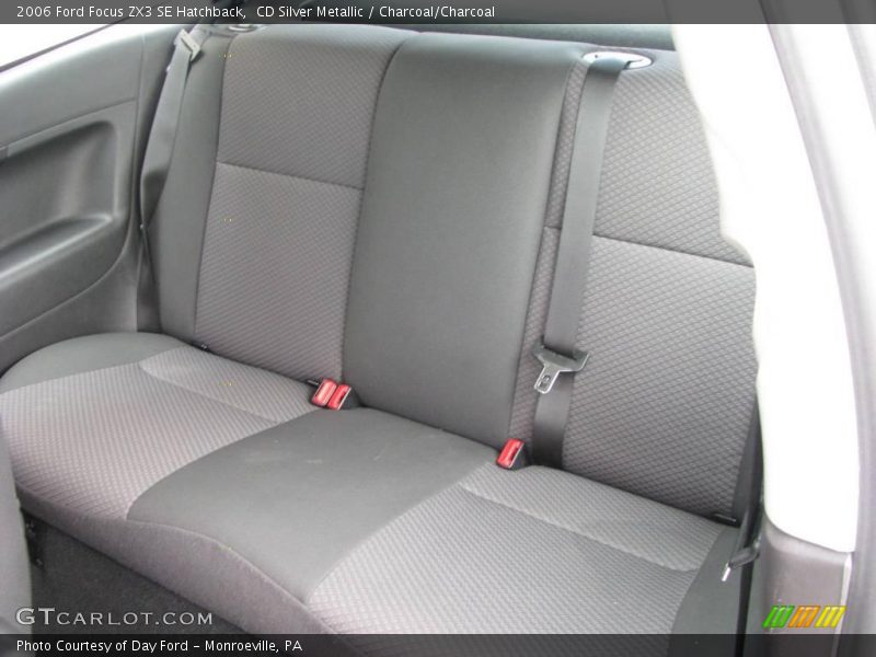 CD Silver Metallic / Charcoal/Charcoal 2006 Ford Focus ZX3 SE Hatchback