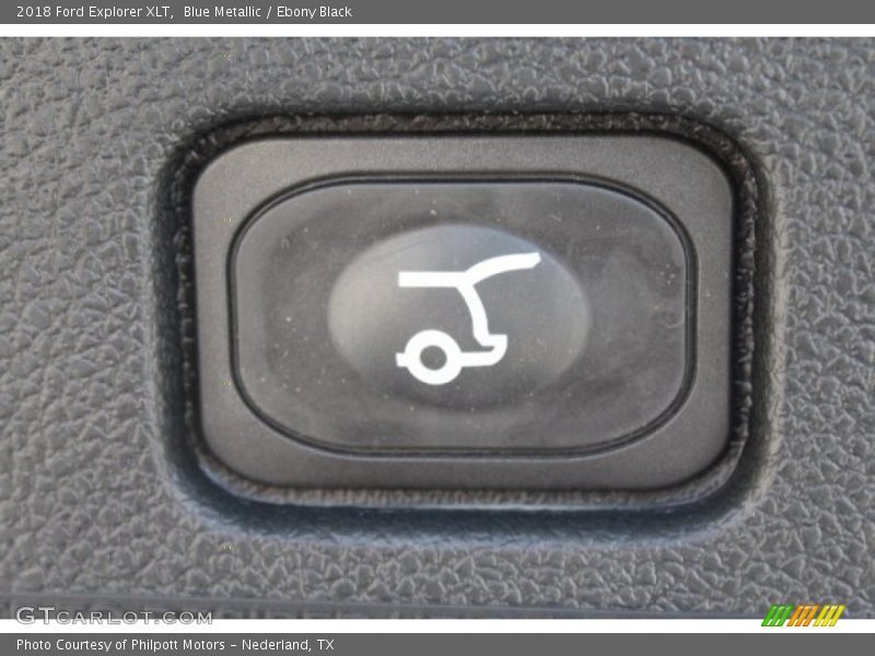 Blue Metallic / Ebony Black 2018 Ford Explorer XLT