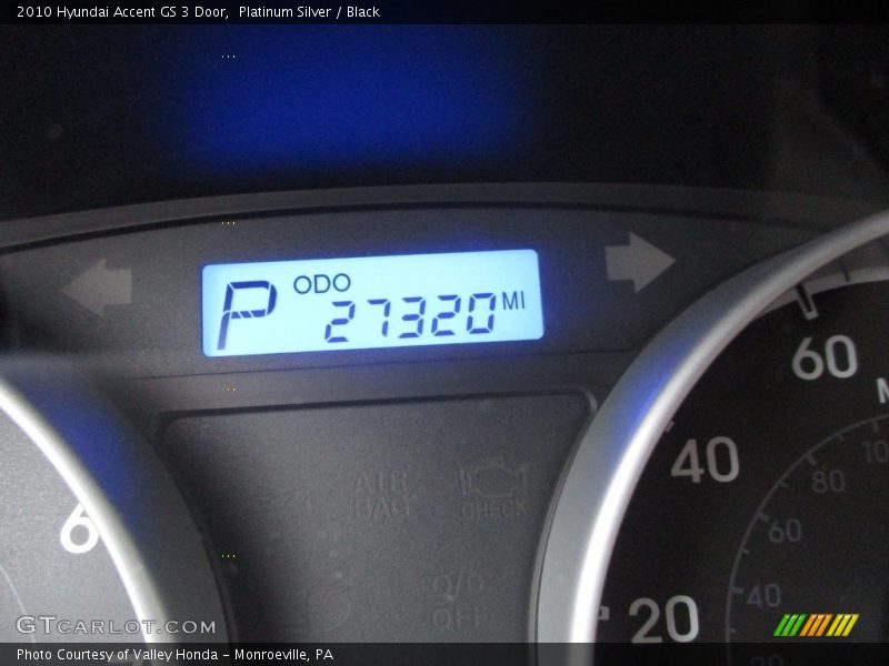 Platinum Silver / Black 2010 Hyundai Accent GS 3 Door