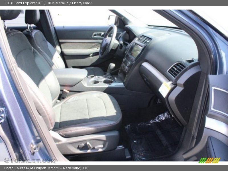 Blue Metallic / Ebony Black 2018 Ford Explorer XLT