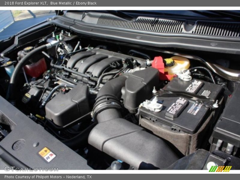 Blue Metallic / Ebony Black 2018 Ford Explorer XLT