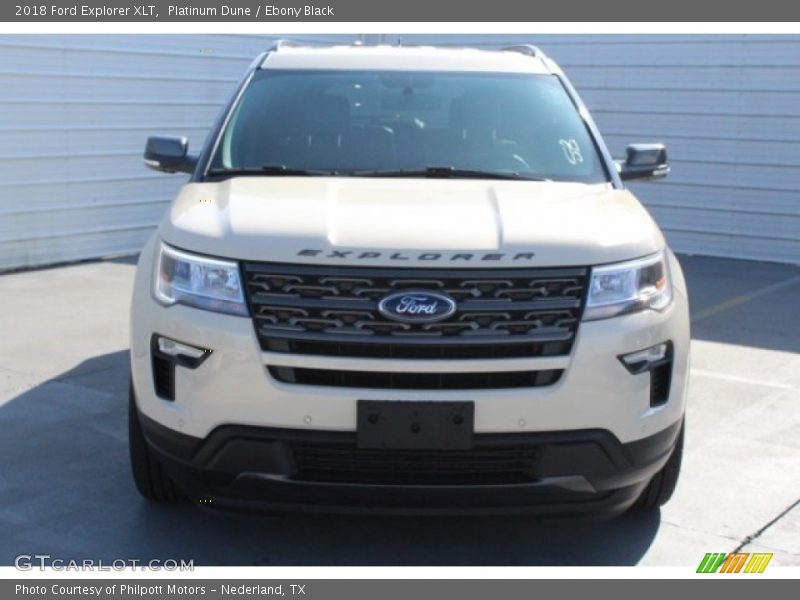 Platinum Dune / Ebony Black 2018 Ford Explorer XLT