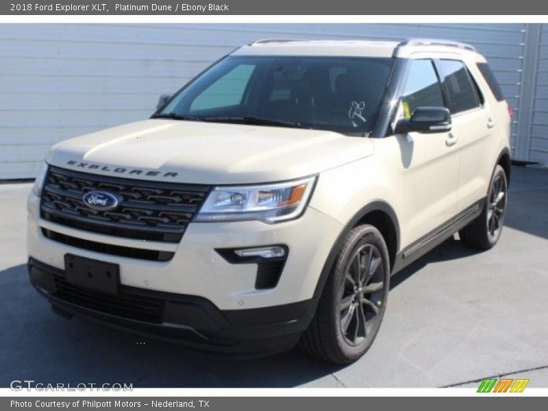 Platinum Dune / Ebony Black 2018 Ford Explorer XLT