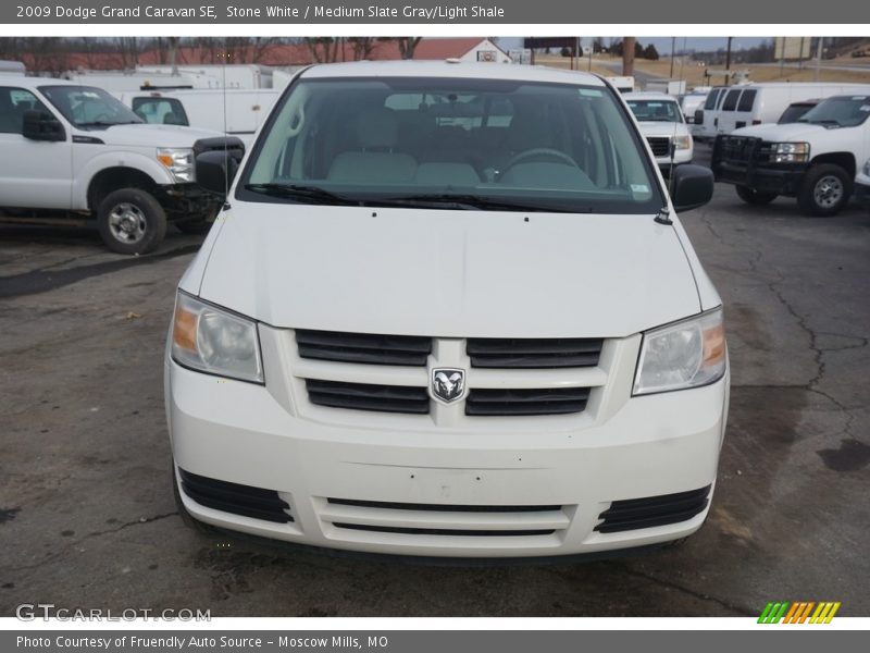 Stone White / Medium Slate Gray/Light Shale 2009 Dodge Grand Caravan SE