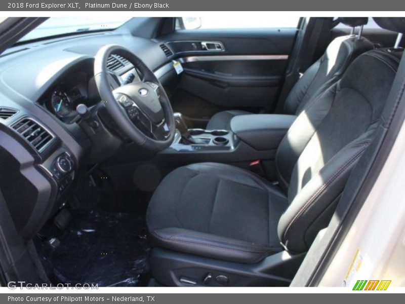 Platinum Dune / Ebony Black 2018 Ford Explorer XLT