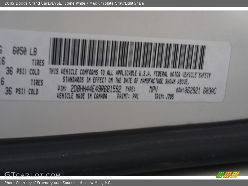 Stone White / Medium Slate Gray/Light Shale 2009 Dodge Grand Caravan SE