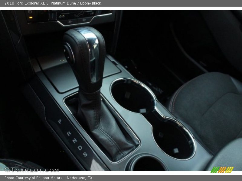 Platinum Dune / Ebony Black 2018 Ford Explorer XLT