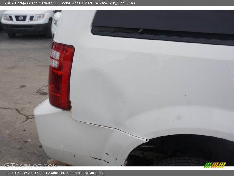 Stone White / Medium Slate Gray/Light Shale 2009 Dodge Grand Caravan SE