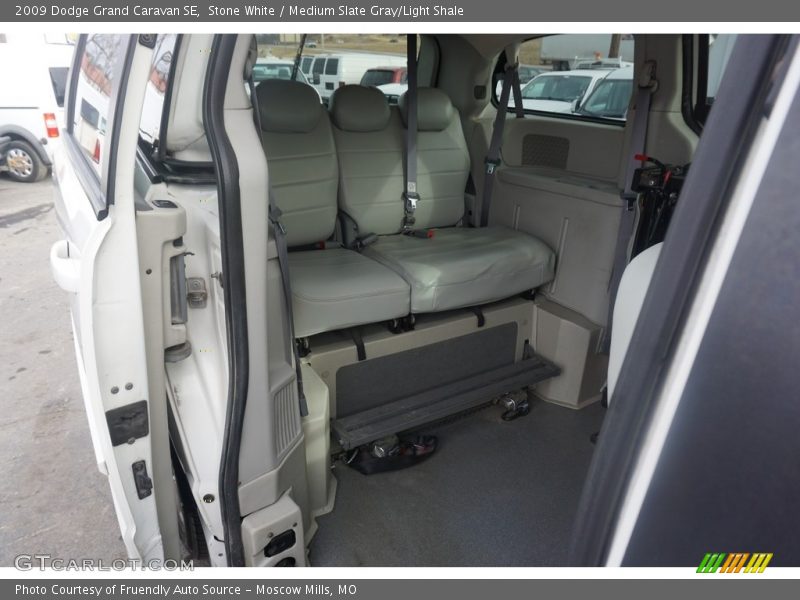Stone White / Medium Slate Gray/Light Shale 2009 Dodge Grand Caravan SE