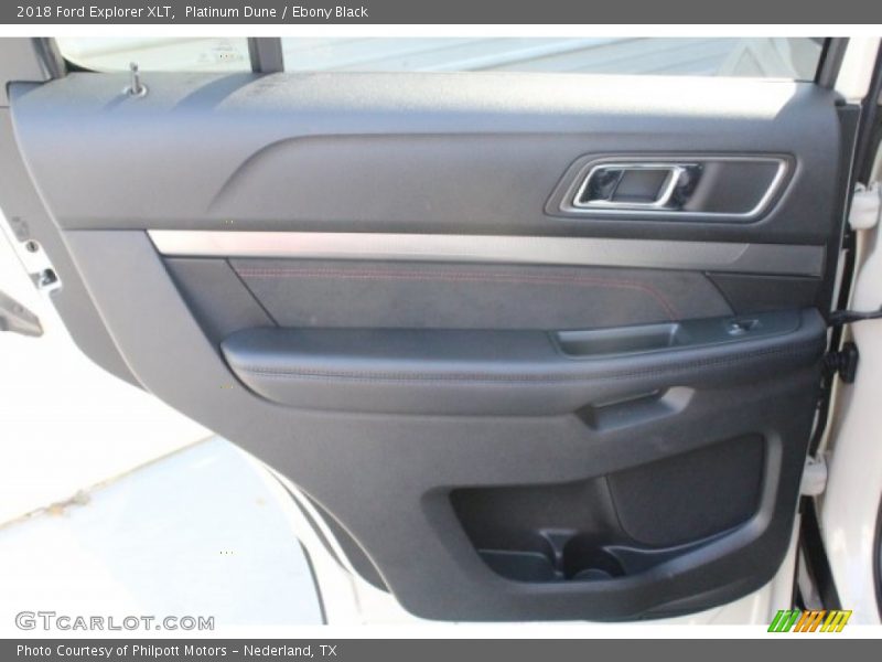 Platinum Dune / Ebony Black 2018 Ford Explorer XLT