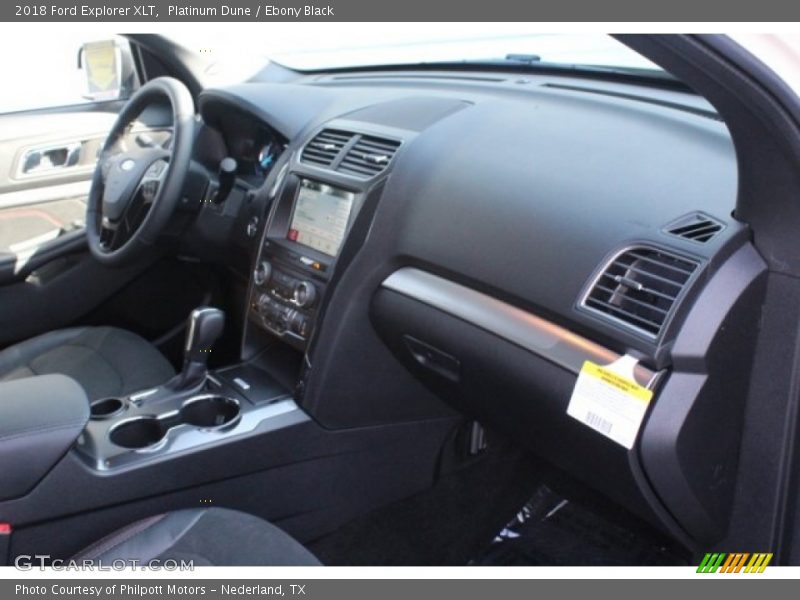 Platinum Dune / Ebony Black 2018 Ford Explorer XLT