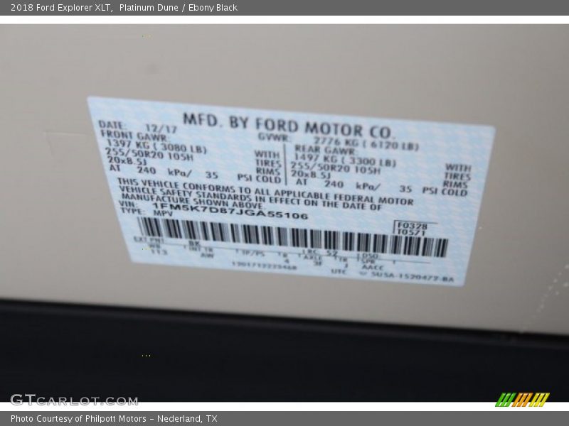 Platinum Dune / Ebony Black 2018 Ford Explorer XLT
