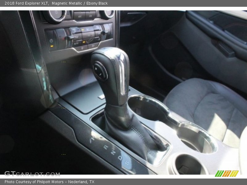 Magnetic Metallic / Ebony Black 2018 Ford Explorer XLT
