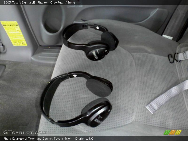Phantom Gray Pearl / Stone 2005 Toyota Sienna LE