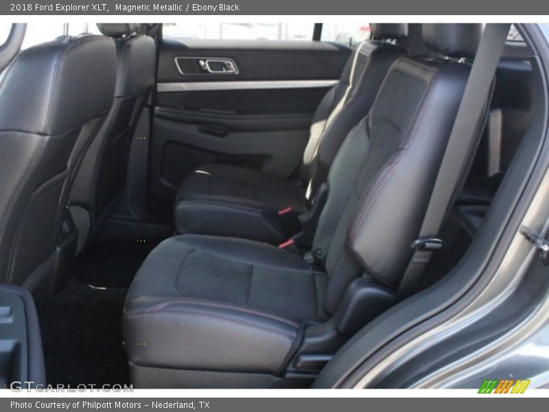 Magnetic Metallic / Ebony Black 2018 Ford Explorer XLT