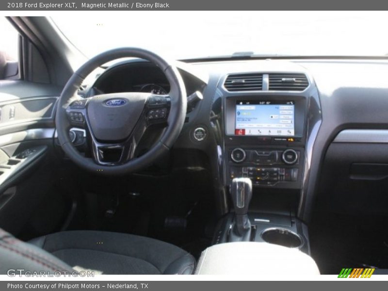 Magnetic Metallic / Ebony Black 2018 Ford Explorer XLT