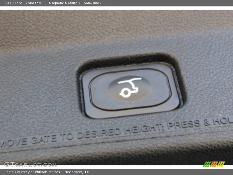Magnetic Metallic / Ebony Black 2018 Ford Explorer XLT