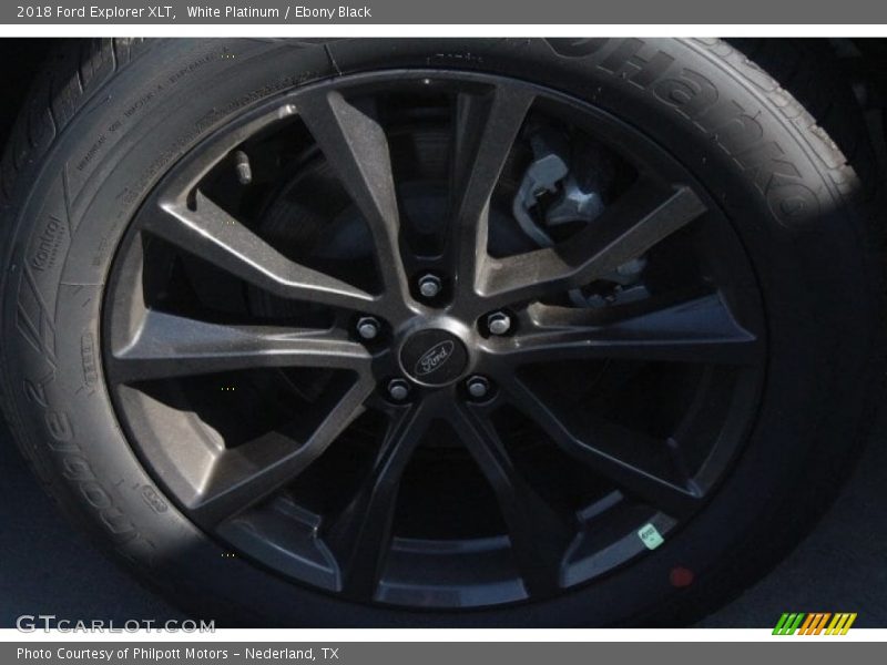 White Platinum / Ebony Black 2018 Ford Explorer XLT