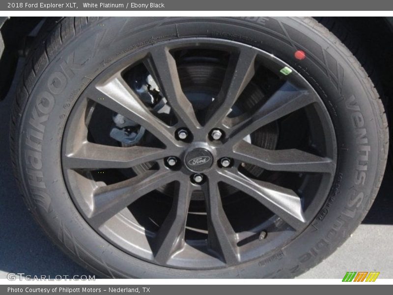 White Platinum / Ebony Black 2018 Ford Explorer XLT