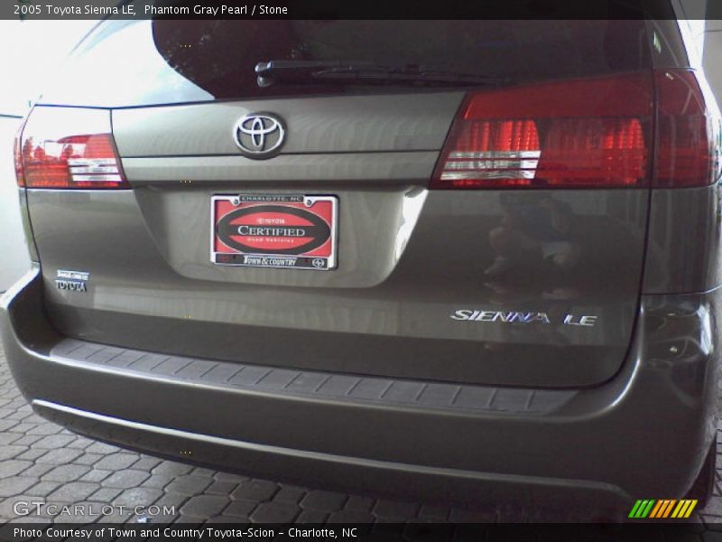 Phantom Gray Pearl / Stone 2005 Toyota Sienna LE