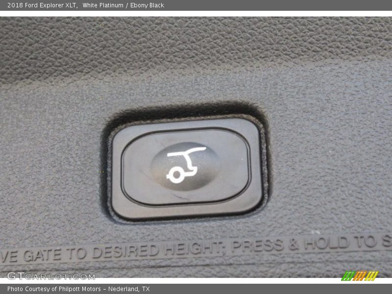 White Platinum / Ebony Black 2018 Ford Explorer XLT
