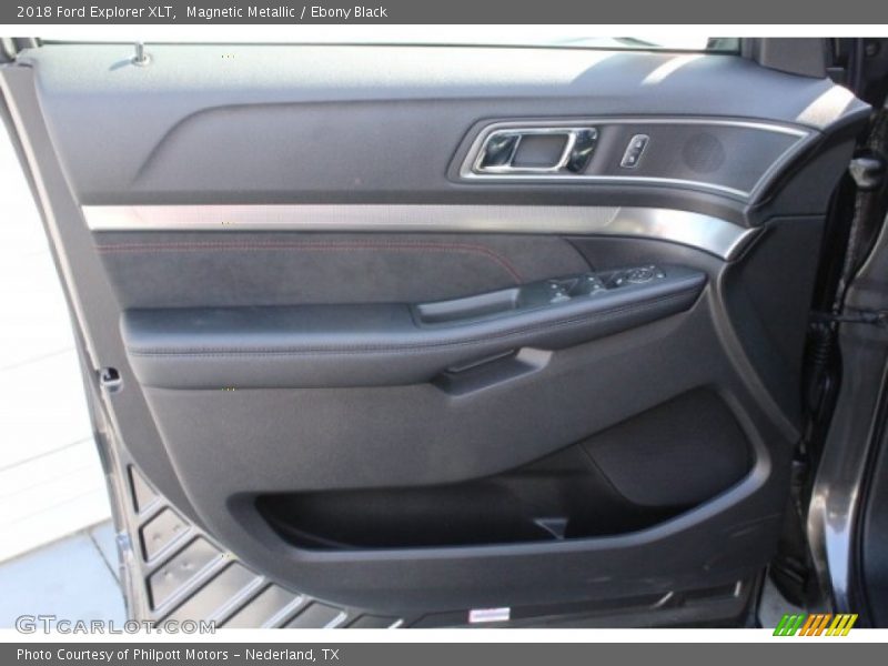 Magnetic Metallic / Ebony Black 2018 Ford Explorer XLT