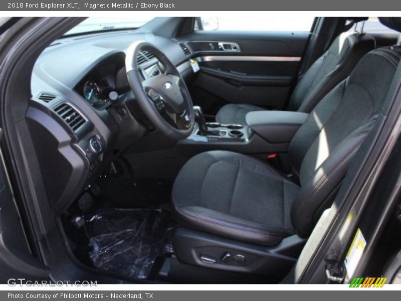 Magnetic Metallic / Ebony Black 2018 Ford Explorer XLT