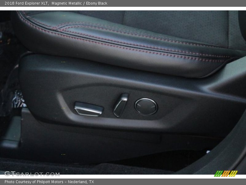 Magnetic Metallic / Ebony Black 2018 Ford Explorer XLT