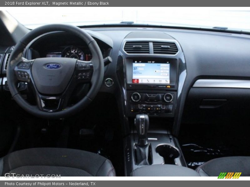 Magnetic Metallic / Ebony Black 2018 Ford Explorer XLT
